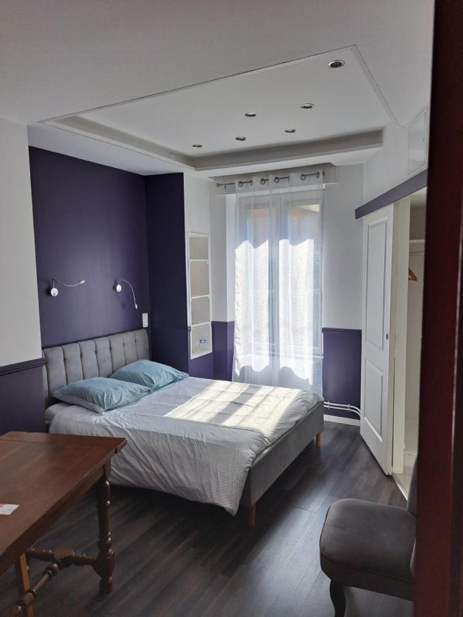 L'Appartement - Chambre Avec Salle De Bains Et Wc Dans Une Galerie D'Art Montbéliard Zewnętrze zdjęcie